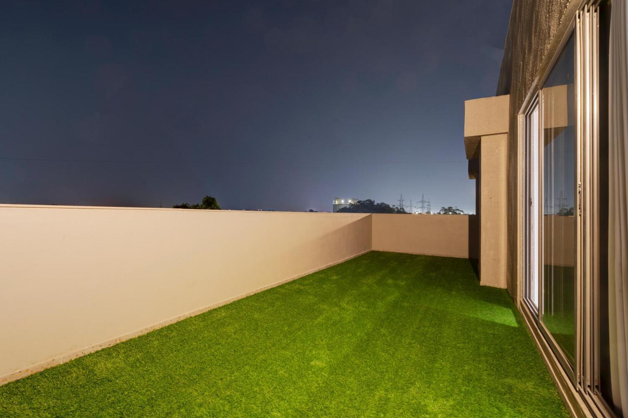 Hotel Sparsh Divine Ahmedabad Exterior foto